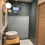 Cosy Quartier Gare Lafayette Avec Et Sauna Privatif *